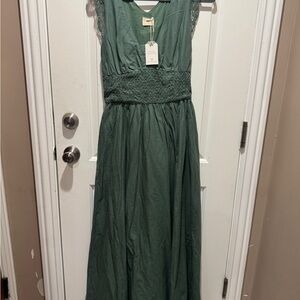 Line Vibes Elegant Green Linen Lace Maxi Dress size Large